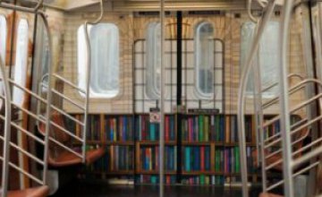 В метро Нью-Йорка создали бесплатную онлайн-библиотеку