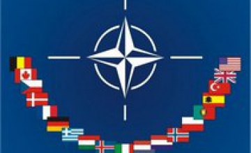 НАТО призвало Украину изменить законы для получения военной помощи