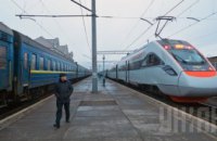 Украина хочет снова запустить прямые самолеты и поезда в Болгарию