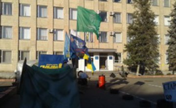 Старобельский Майдан просит президента сменить руководство района