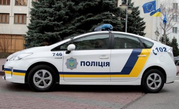 Криничанская полиция получила новый служебный автомобиль