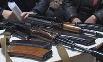 В Днепропетровской области мужчина добровольно сдал СБУ арсенал оружия