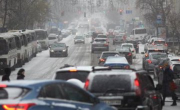 «Укравтодор» предупреждает о проблемах на дорогах из-за снегопадов