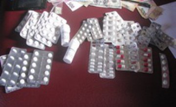 На крымской границе поймали парня с лекарствами для изготовления амфетамина