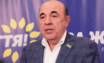 Правительство уничтожило экономику и заставило 10 млн украинцев уехать за границу, - Вадим Рабинович