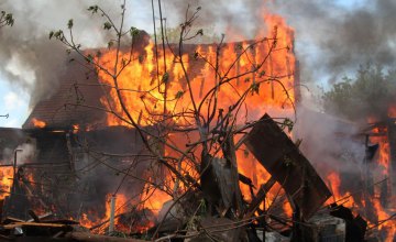 ​В Чечеловском районе Днепра горела квартира: есть погибшие 
