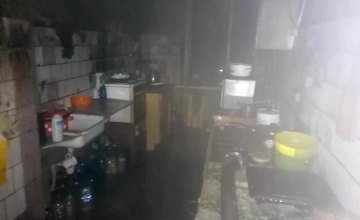 ​На Днепропетровщине горело общежитие: 10 человек эвакуировано, среди них - трое детей 