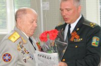 В УСБУ в Днепропетровской области поздравили ветеранов по случаю Дня Победы