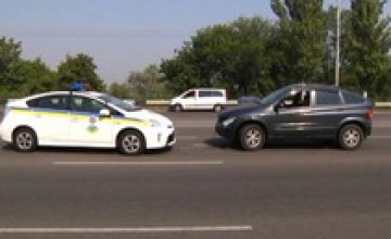 В Днепропетровске с помощью беспилотника задержали автомобиль, который пытался бежать от ГАИ 