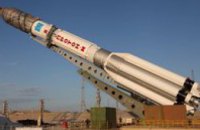 На космодроме Байконур ракета-носитель «Протон-М» рухнула на землю во время запуска