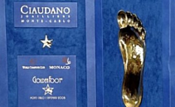 Роналдиньо и Блохин получили  Golden Foot-2009