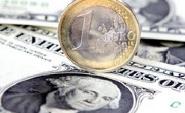 На межбанке обвалился курс евро