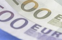 Евро поднялся в цене к закрытию межбанка