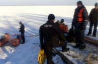 Спасатели Верхнеднепровска обнаружили тело пенсионера, провалившегося под лед вместе с внуком