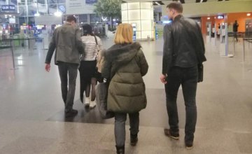 В Киеве неизвестные продавали девушек сутенерам за границу (ФОТО,ВИДЕО)