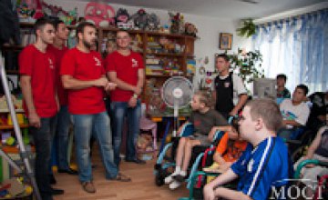 Днепропетровские волонтеры провели мастер-класс «Социальная жизнь в сети» для воспитанников детского дома-интерната