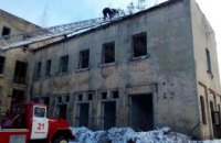 В Киевской области с недостроенного многоэтажного дома сняли ребенка (ФОТО)