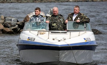 В Азовском море украинские и российские морские пограничники борются с браконьерами