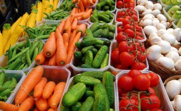 С начала года на рынки Днепропетровщины не допустили более 500 кг овощей и фруктов