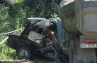 В Хмельницкой области грузовик переехал «копейку»: погибли 5 человек (ФОТО)