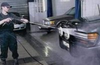 В Днепропетровске автомойщик угнал иномарку клиента