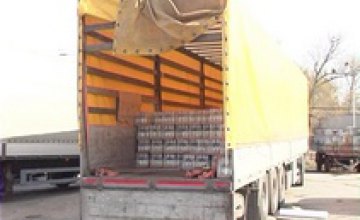 В Днепропетровской области работники ГАИ задержали грузовой автомобиль с 6,5 тыс литров поддельной водки 