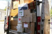 Два спринтери з ліками для порятунку людей в Кременчуці та гуманітарка для військових: Дніпро передав чергову допомогу