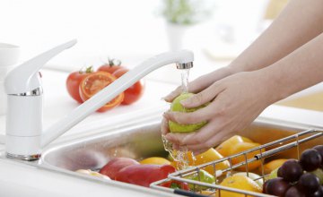 Как избежать пищевых отравлений в жару: советы врачей (ПОЛЕЗНО)