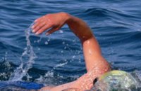 В Днепропетровске стартует программа обучения детей плаванию на открытой воде
