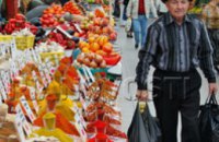 В Днепропетровске количество торговых мест на рынках сократилось на 8,3 тыс
