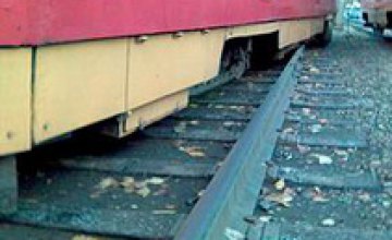 В Днепродзержинске грузовик врезался в трамвай: травмированы 7 человек 