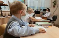  В Днепропетровской области за сутки коронавирусом заболели 4 школьника и 27 работников учебных заведений