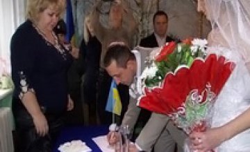 Жители Днепропетровской области предпочитают оформлять брак к 30 годам 