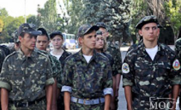 В Днепропетровском аэропорту прошла экскурсия для воспитанников лагеря «Дніпровська варта»