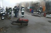 В Никополе горела мастерская по ремонту техники