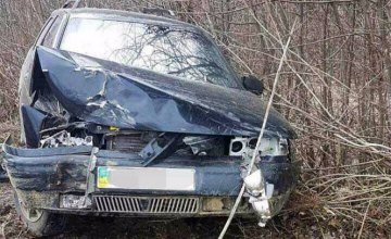 В Винницкой области мужчина так спешил на свидание, что по дороге разбил 2 автомобиля (ФОТО)