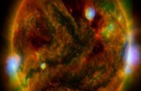 NASA опубликовало снимок поверхности Солнца в рентгеновском диапазоне 