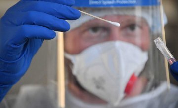За сутки в Украине обнаружили 7856 новых случаев коронавируса 