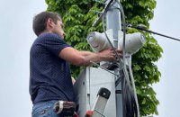 Для безпеки мешканців у віддалених районах Дніпра також встановлюють камери відеоспостереження