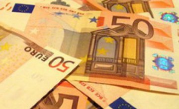 Евро резко обвалился на межбанке