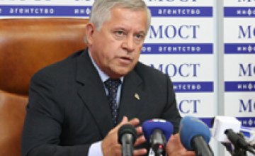 Днепропетровский регион стал лидером благодаря слаженным действия населения и руководства области, - Анатолий Кинах