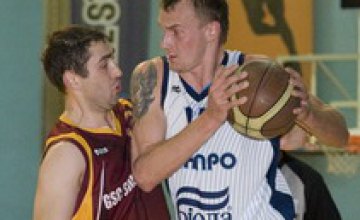 Баскетболисты «Днепра» обыграли «Азовмаш» 84:76