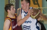 Баскетболисты «Днепра» обыграли «Азовмаш» 84:76