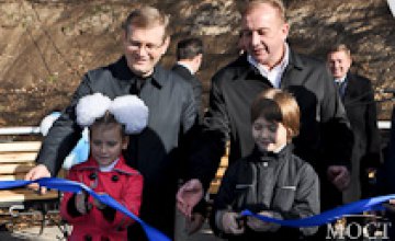 Александр Вилкул открыл в Кривом Роге новый понтонный мост через Ингулец