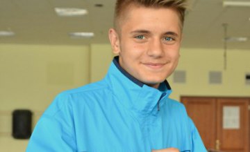 Школьник из Никополя одержал победу на Чемпионате Европы по боксу
