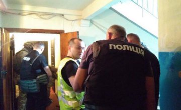 В Киеве мужчина взял в заложники 4-х своих детей (ФОТО)