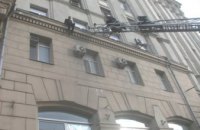 В Харькове во время пожара в 7-этажном жилом доме эвакуировано более 20 жителей и предупреждена попытка суицида