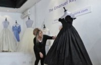 Знаменитое черное платье леди Дианы ушло с молотка за 276 тыс. фунтов стерлингов 