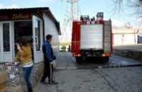В Днепропетровске на Донецком шоссе загорелся бар