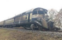 В Винницкой области лесовоз столкнулся с поездом: погибли 3 человека